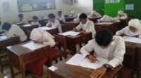 Kisi-kisi Soal dan KUNCI JAWABAN UTS/PTS Kelas 9 SMP Semester 1 Ganjil Bahasa Indonesia dan Bahasa Inggris